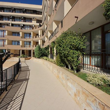 Menada Luxor Apartments Sveti Vlas Exterior foto