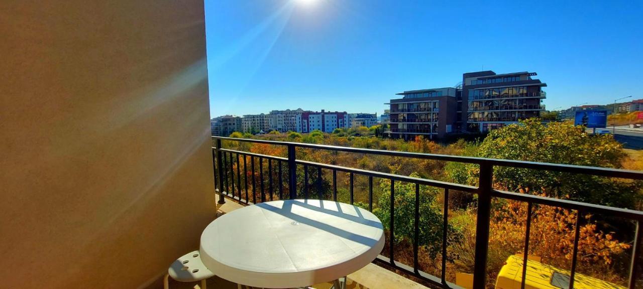 Menada Luxor Apartments Sveti Vlas Exterior foto
