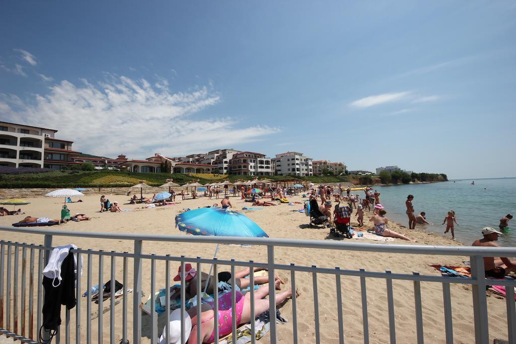 Menada Luxor Apartments Sveti Vlas Exterior foto