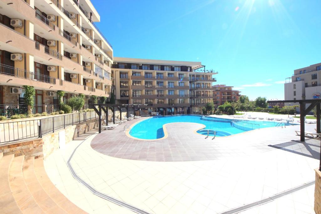 Menada Luxor Apartments Sveti Vlas Exterior foto